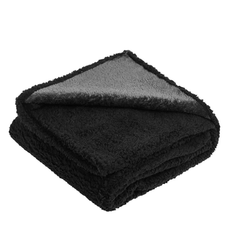 Soft Comfortable Warm Flannel Lambskin Waterproof Sleeping Blanket Cats and Dogs